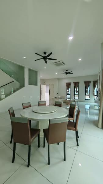 Rumah Berkembar untuk Dijual di Ujong Pasir (Melaka) - Tess Tan - Dining Room - PropertyGuru.com.my