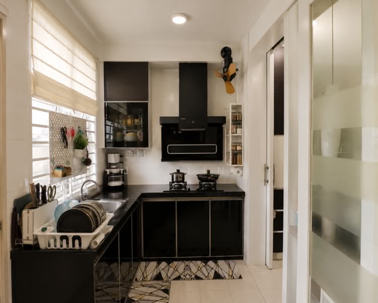 2-storey Terraced House for Sale in Kemuning Utama (Shah Alam) - Jim Ling - Kitchen - PropertyGuru.com.my