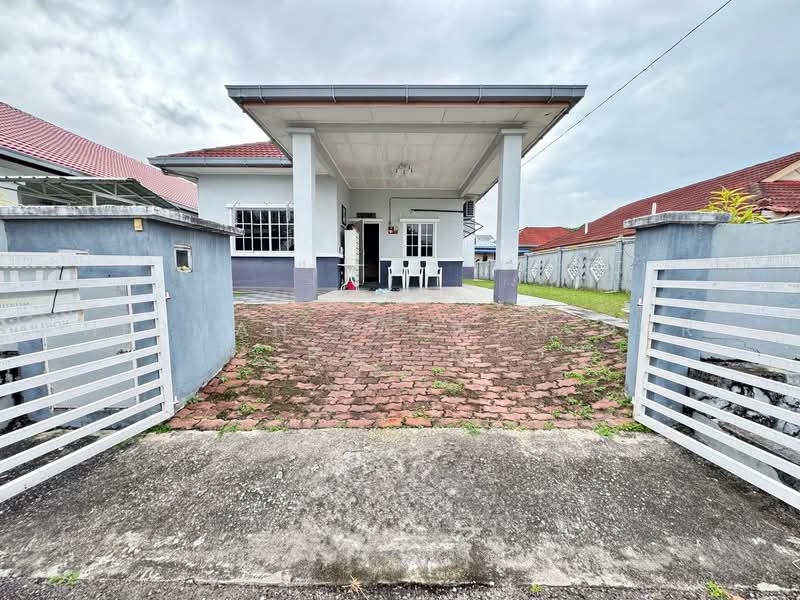 Bungalow for Sale in Taman Tuanku Jaafar (Sungai Gadut) - Herman Sazwan Nor Rahim - Exterior - PropertyGuru.com.my