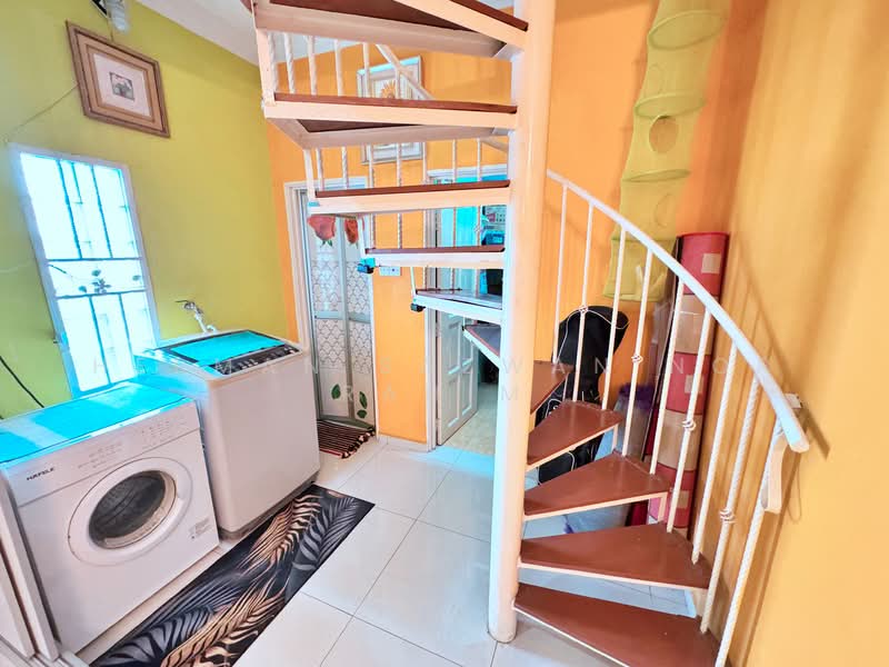 Bungalow for Sale in Taman Tuanku Jaafar (Sungai Gadut) - Herman Sazwan Nor Rahim - Interior - PropertyGuru.com.my