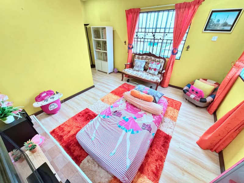 Bungalow for Sale in Taman Tuanku Jaafar (Sungai Gadut) - Herman Sazwan Nor Rahim - Bedroom - PropertyGuru.com.my