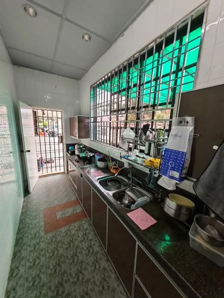 2-storey Terraced House for Sale in Taman Pelangi Indah (Ulu Tiram) - Benson Ong - Kitchen - PropertyGuru.com.my