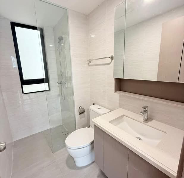 Servis Apartment untuk Disewa di Baron Residence @ Lake City - JK Leong - Bathroom - PropertyGuru.com.my