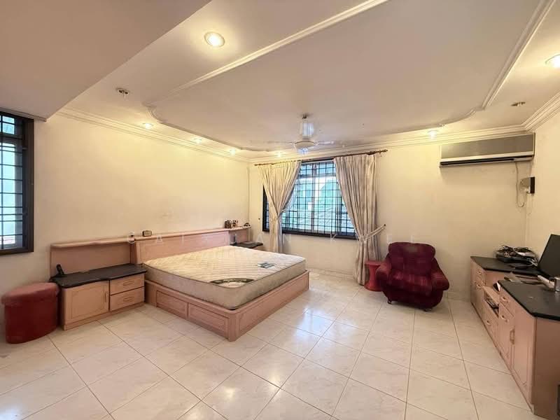Semi-Detached House for Sale in Taman Pelangi (Johor Bahru) - Caixuan Kwee - PropertyGuru.com.my