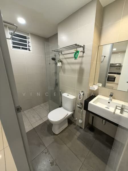 Kondominium untuk Disewa di Tropicana Bay Residences - Vincent Tan - Bathroom - PropertyGuru.com.my