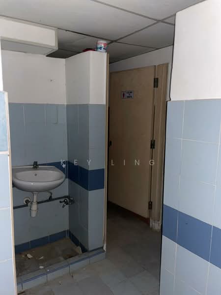 Pejabat untuk Disewa di Dataran Prima (Petaling Jaya) - Key Ling - Bathroom - PropertyGuru.com.my