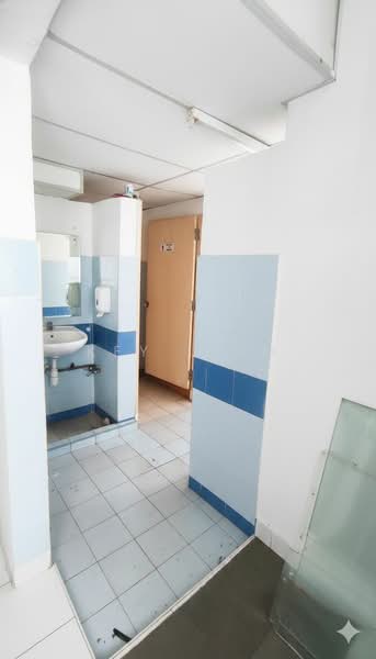 Pejabat untuk Disewa di Dataran Prima (Petaling Jaya) - Key Ling - Bathroom - PropertyGuru.com.my
