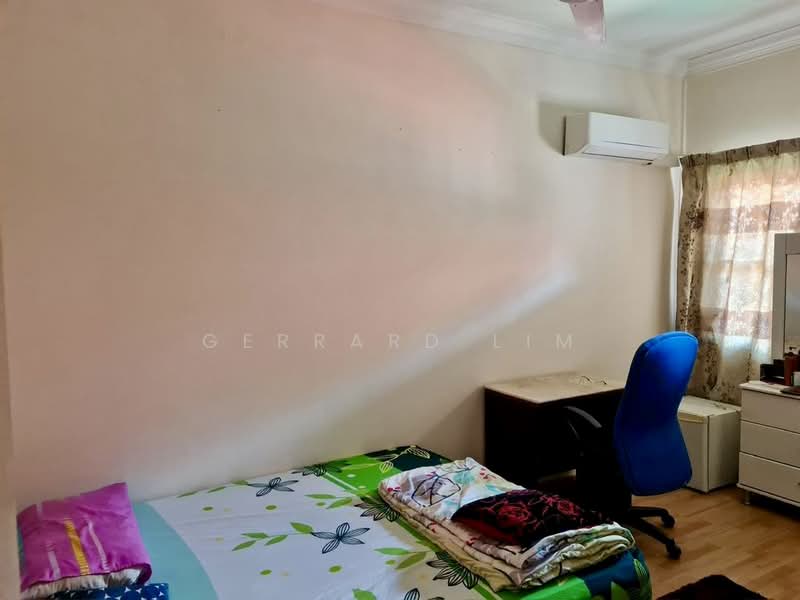 2-storey Terraced House for Sale in Putra Permai (Subang Jaya) - Gerrard Lim - Bedroom - PropertyGuru.com.my