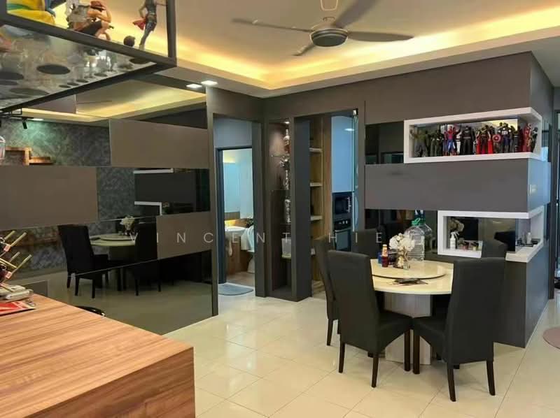 Condominium for Rent at Pearl Avenue - Vincent Hiew - Dining Room - PropertyGuru.com.my