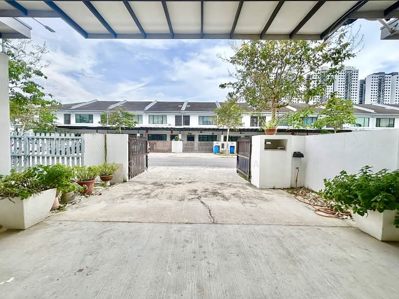 Terraced House for Sale in Shah Alam (Selangor) - NORFADILAH ZAINUDDIN - Exterior - PropertyGuru.com.my