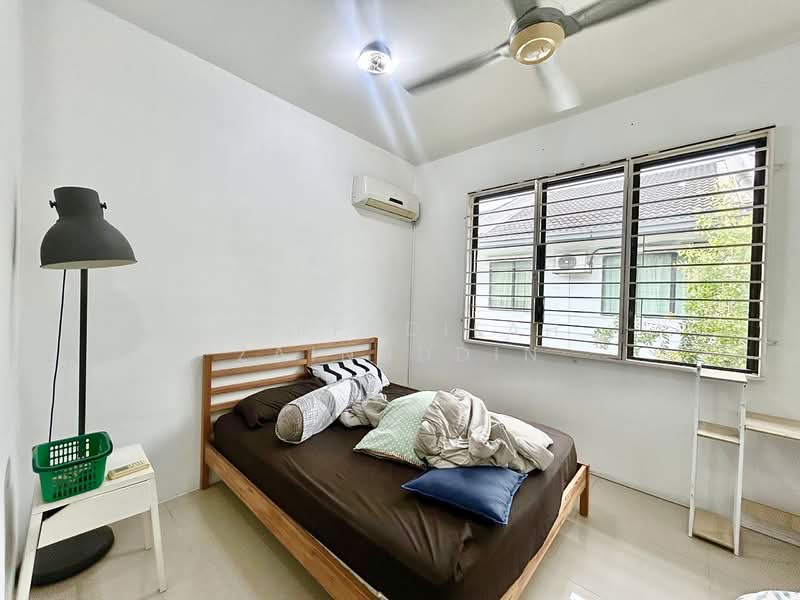 Terraced House for Sale in Shah Alam (Selangor) - NORFADILAH ZAINUDDIN - Bedroom - PropertyGuru.com.my
