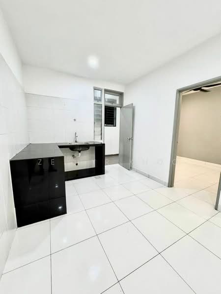 2-storey Terraced House for Sale in Setia Eco Gardens (Gelang Patah) - Zephyr Khoo - Kitchen - PropertyGuru.com.my