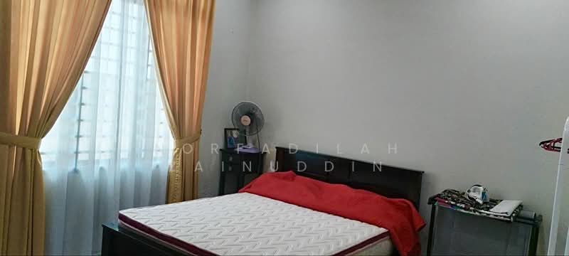 Bungalow for Sale in Semenyih (Selangor) - NORFADILAH ZAINUDDIN - Bedroom - PropertyGuru.com.my