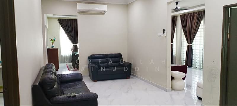Bungalow for Sale in Semenyih (Selangor) - NORFADILAH ZAINUDDIN - Living Room - PropertyGuru.com.my