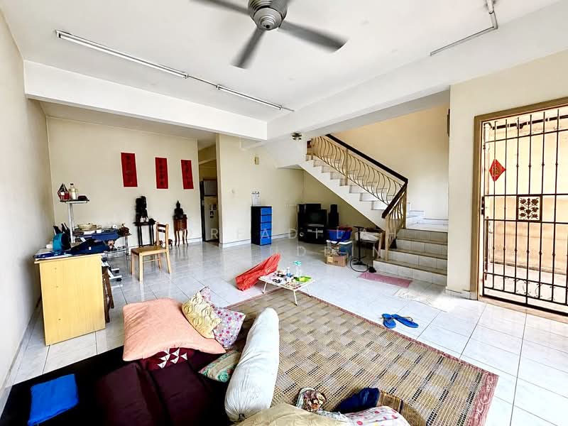 Rumah Teres 2 Tingkat untuk Dijual di Bukit Rimau (Shah Alam) - NORFADILAH ZAINUDDIN - Living Room - PropertyGuru.com.my