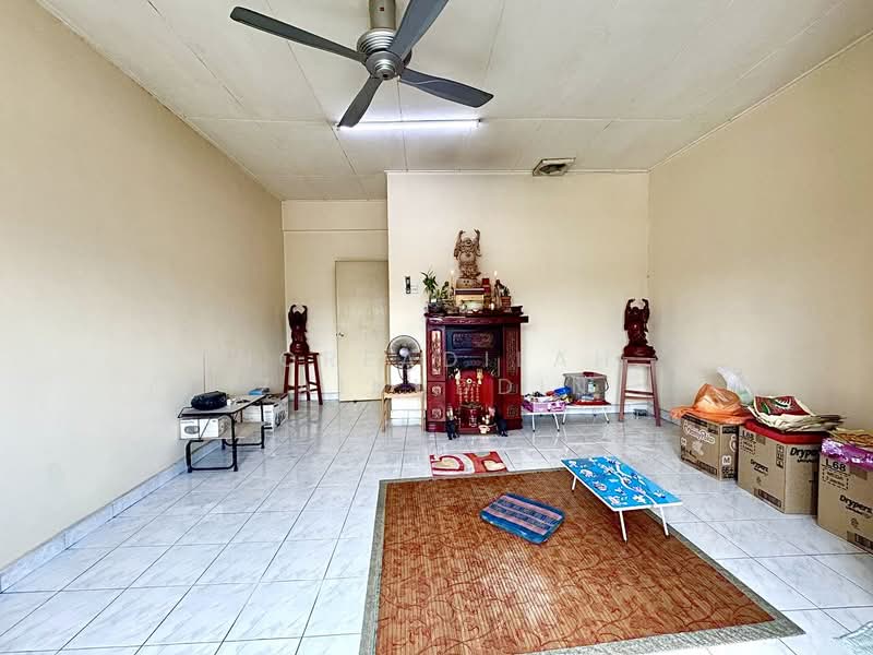 Rumah Teres 2 Tingkat untuk Dijual di Bukit Rimau (Shah Alam) - NORFADILAH ZAINUDDIN - Living Room - PropertyGuru.com.my