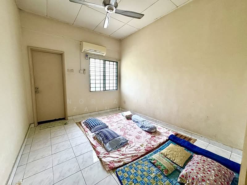 Rumah Teres 2 Tingkat untuk Dijual di Bukit Rimau (Shah Alam) - NORFADILAH ZAINUDDIN - Bedroom - PropertyGuru.com.my