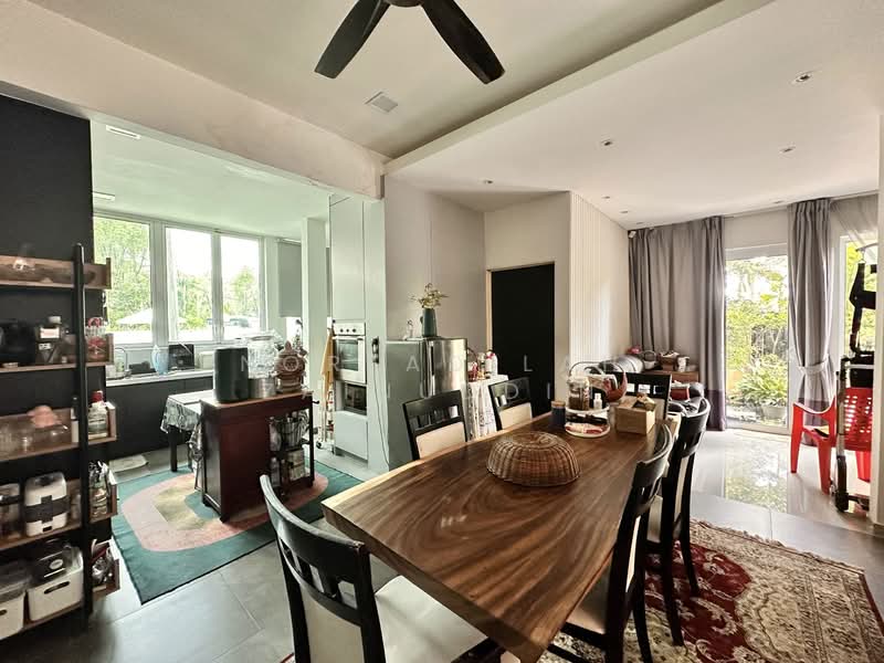 Rumah Teres 2 Tingkat untuk Dijual di Kota Damansara (Selangor) - NORFADILAH ZAINUDDIN - Kitchen - PropertyGuru.com.my