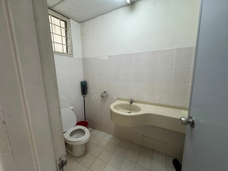 Kondominium untuk Disewa di Platinum Hill PV 5 - Nicole Goh - Bathroom - PropertyGuru.com.my