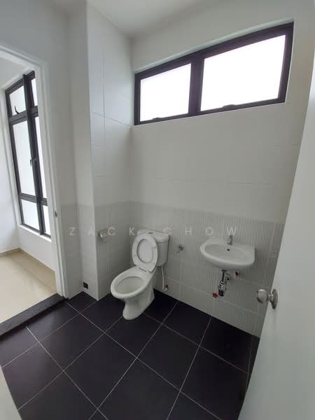 Rumah Teres untuk Dijual di Kota Masai (Pasir Gudang) - Zack Chow - Bathroom - PropertyGuru.com.my