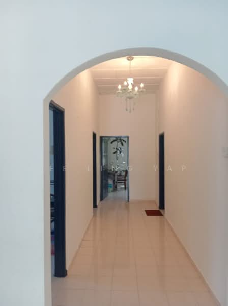 Rumah Banglo untuk Disewa di Taman Batu Hitam (Beserah) - Bee Ling Yap - Corridor - PropertyGuru.com.my
