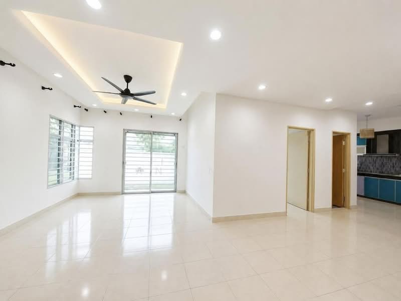 Rumah Kluster untuk Dijual di Sungai Buloh (Selangor) - Ziana Najib - Living Room - PropertyGuru.com.my