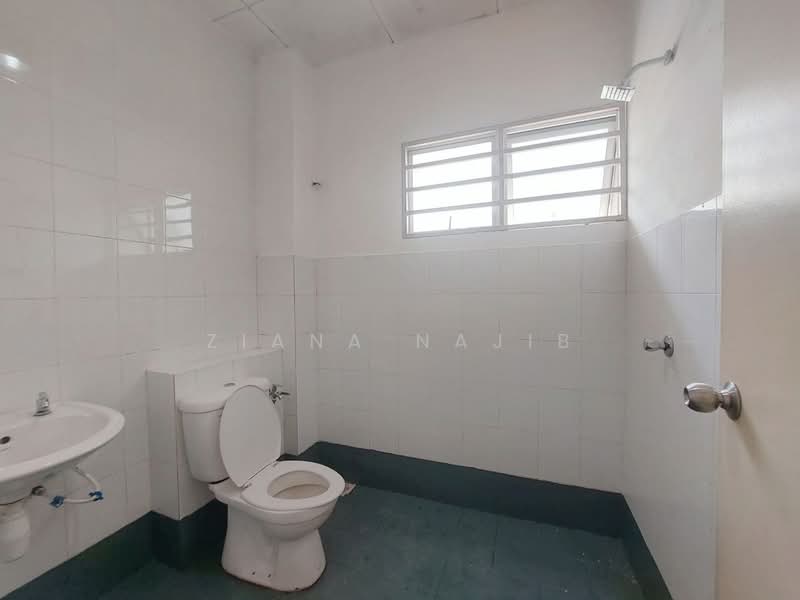 Rumah Kluster untuk Dijual di Sungai Buloh (Selangor) - Ziana Najib - Bathroom - PropertyGuru.com.my