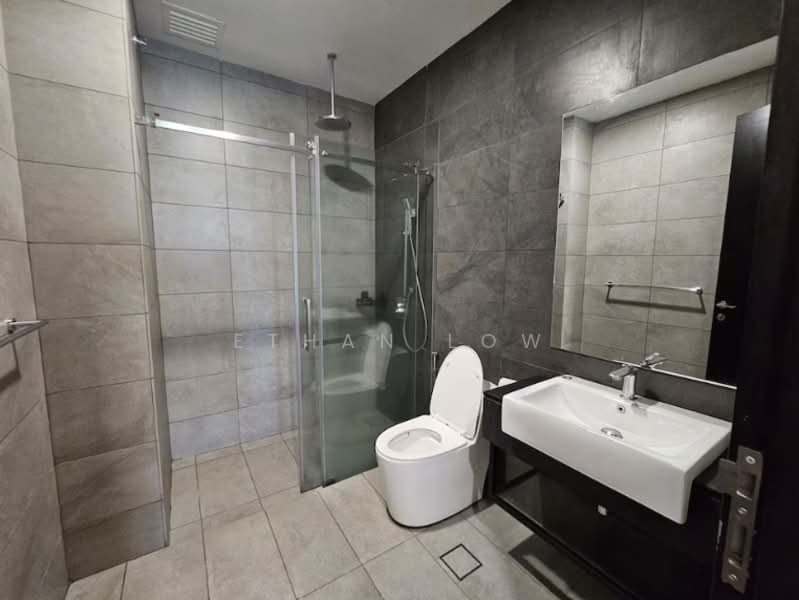 Servis Apartment untuk Dijual di Conezion Residences - Ethan Low - Bathroom - PropertyGuru.com.my