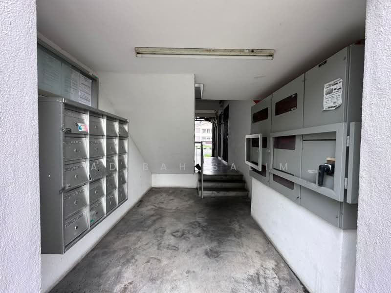Pangsapuri untuk Dijual di Pangsapuri Randa - Adibah Salim - Entrance - PropertyGuru.com.my