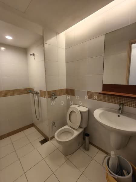 Service Residence for Sale at i-Zen @ Kiara 1 - Jun Hong Wong - Bathroom - PropertyGuru.com.my