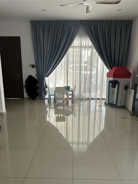 Rumah Teres 2-Tingkat untuk Disewa di Setia Safiro (Cyberjaya) - Liew She Anne - Living Room - PropertyGuru.com.my