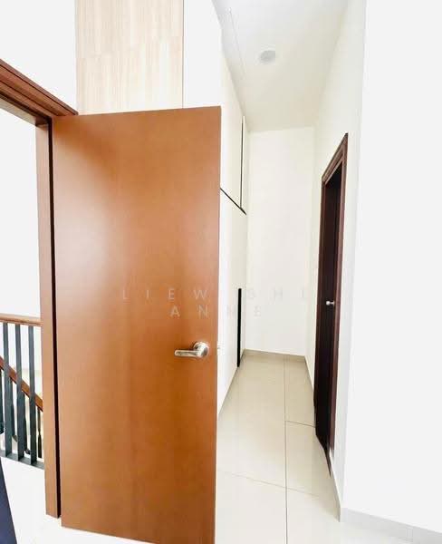 Rumah Teres 2-Tingkat untuk Disewa di Setia Safiro (Cyberjaya) - Liew She Anne - Corridor - PropertyGuru.com.my