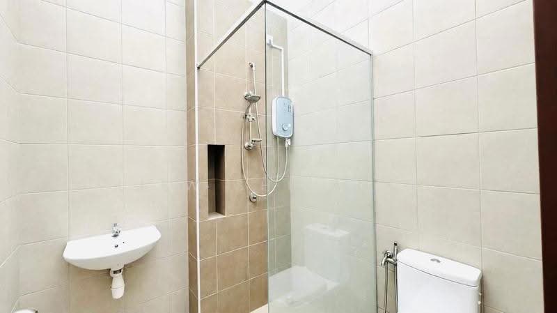 Rumah Teres 2-Tingkat untuk Disewa di Setia Safiro (Cyberjaya) - Liew She Anne - Bathroom - PropertyGuru.com.my