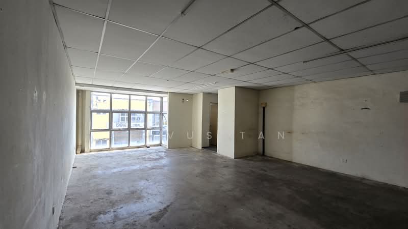 Factory for Rent in Kampung Bukit Kemuning (Shah Alam) - Rehvus Tan - Interior - PropertyGuru.com.my