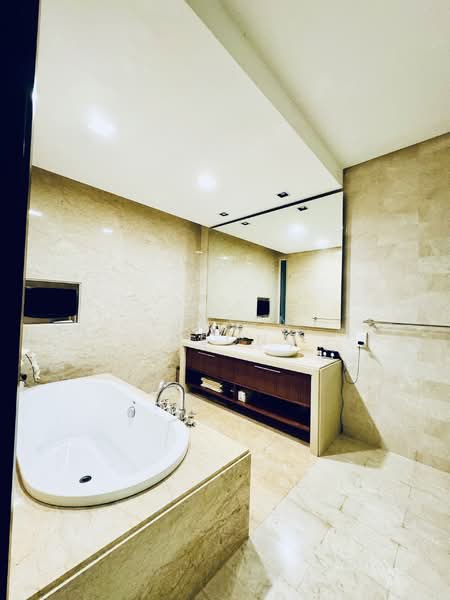 Service Residence for Sale at Straits Quay (The Suites at Waterside) - Vivian Cheong - Bathroom - PropertyGuru.com.my