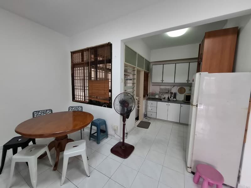 Pangsapuri untuk Dijual di Bukit Dumbar Permai - Loh CL - Kitchen - PropertyGuru.com.my