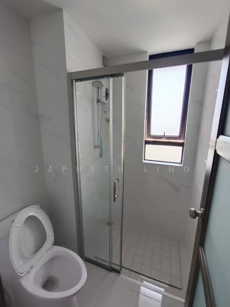 Apartment for Rent at Starview Bay @ Forest City - Japheth Ling - Bathroom - PropertyGuru.com.my