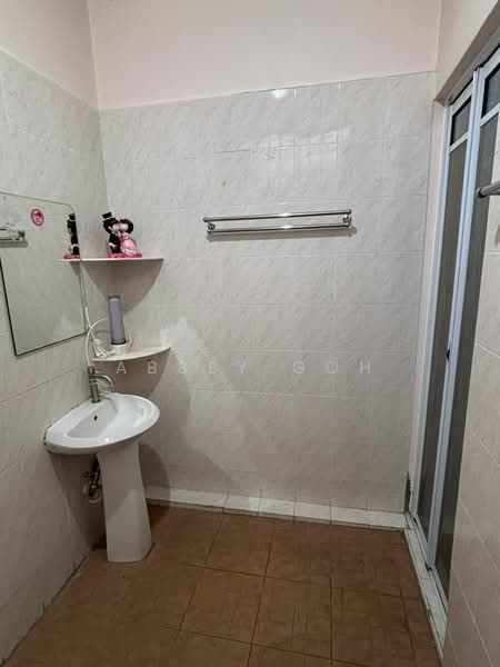 2-storey Terraced House for Rent in Kawasan Perniagaan Asas Murni (Bukit Mertajam) - Abbey Goh - Bathroom - PropertyGuru.com.my