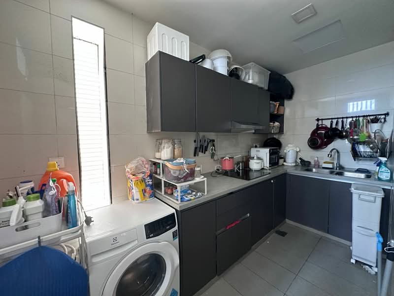 Condominium for Rent at Lakefront Residence - TOH VICKIE - Kitchen - PropertyGuru.com.my