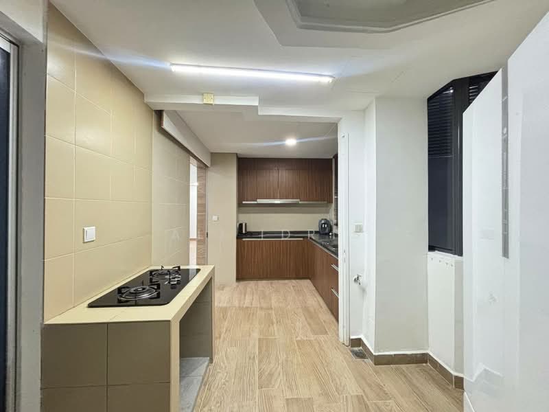 Service Residence for Sale at Aragreens - Ali Idris - Kitchen - PropertyGuru.com.my