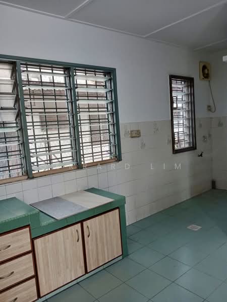1.5-storey Terraced House for Sale in Usj 3 (Subang Jaya) - Gerrard Lim - Kitchen - PropertyGuru.com.my