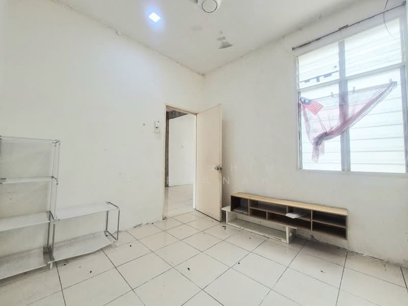 1-storey Terraced House for Sale in Bandar Saujana Putra (Tanjong Duabelas) - AimiRahim Hartanah - PropertyGuru.com.my