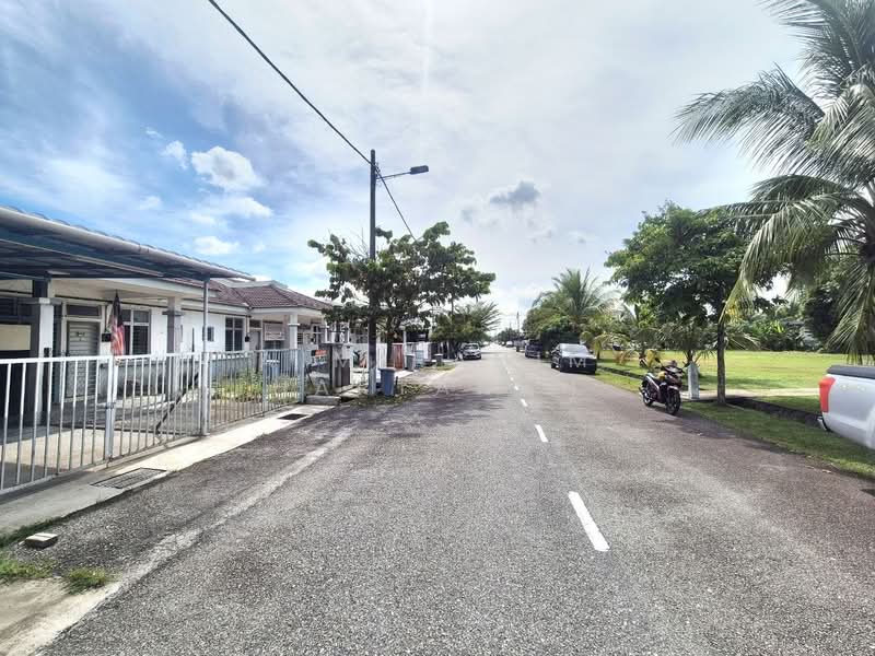1-storey Terraced House for Sale in Bandar Saujana Putra (Tanjong Duabelas) - AimiRahim Hartanah - PropertyGuru.com.my