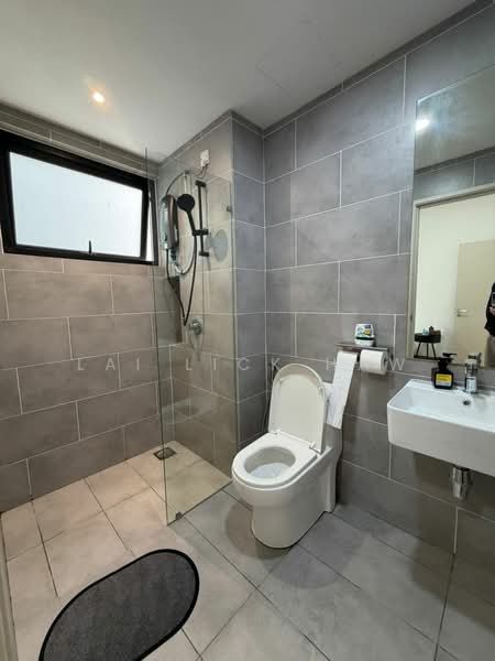 Servis Apartment untuk Disewa di The Tropika - Lai Lick Haw - Bathroom - PropertyGuru.com.my