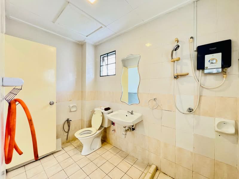 Rumah Teres 2 Tingkat untuk Dijual di U16, Taman Bukit Subang (Shah Alam) - Noraini Dahan - PropertyGuru.com.my