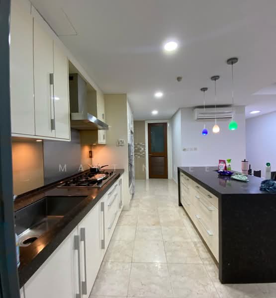 Kondominium untuk Dijual di The Capsquare Residences - Martin Lee - Kitchen - PropertyGuru.com.my
