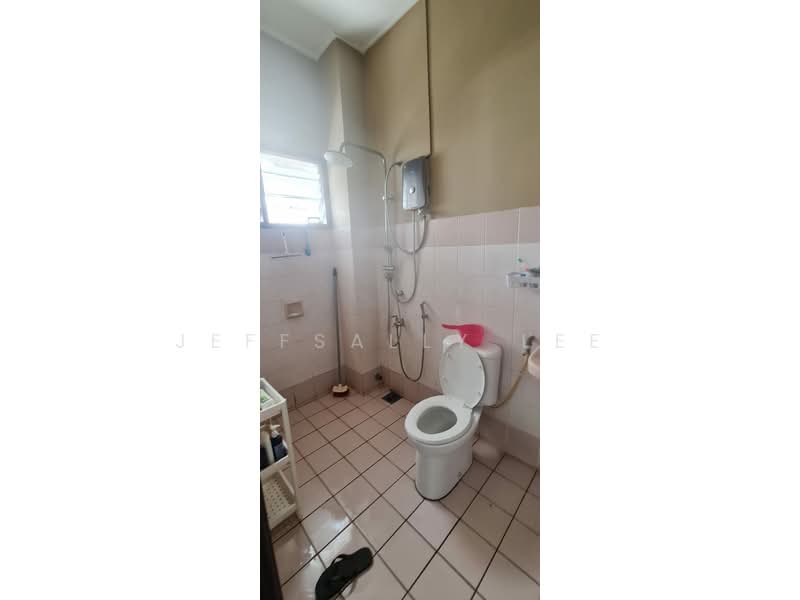 2-storey Terraced House for Sale in Usj 11/3 (Subang Jaya) - JeffSally Lee - Bathroom - PropertyGuru.com.my
