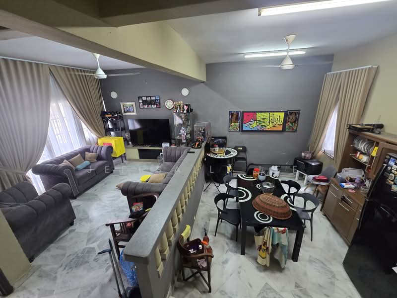 2-storey Terraced House for Sale in Usj 11/3 (Subang Jaya) - JeffSally Lee - Living Room - PropertyGuru.com.my