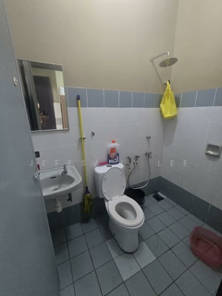 2-storey Terraced House for Sale in Usj 11/3 (Subang Jaya) - JeffSally Lee - Bathroom - PropertyGuru.com.my