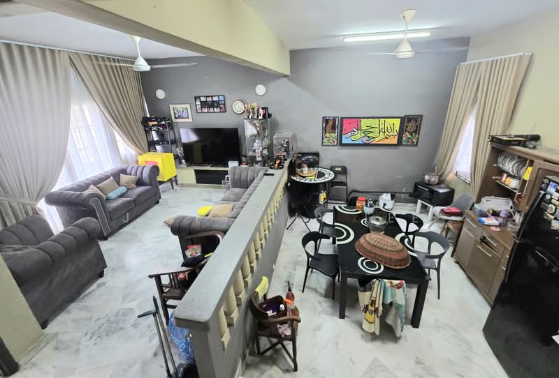 2-storey Terraced House for Sale in Usj 11/3 (Subang Jaya) - JeffSally Lee - Living Room - PropertyGuru.com.my